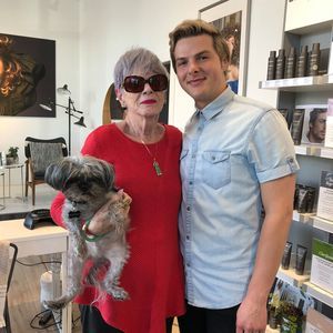 Meet your Posher, Carolynne